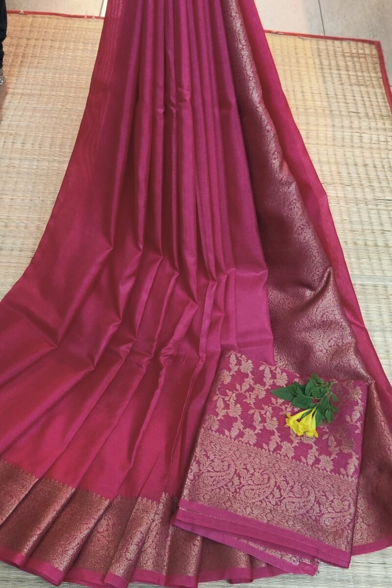 Banarasi Bloom: Pink Khadi Silk Saree with Muted Gold Karwa Banarasi Border - Image 2