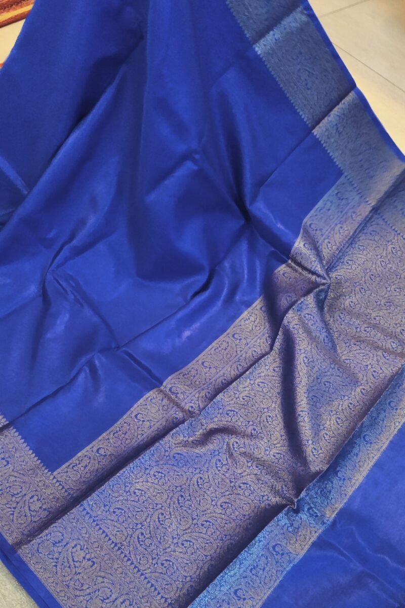 Banarasi Bloom: Ink Blue Khadi Silk Saree with Muted Gold Karwa Banarasi Border - Image 6