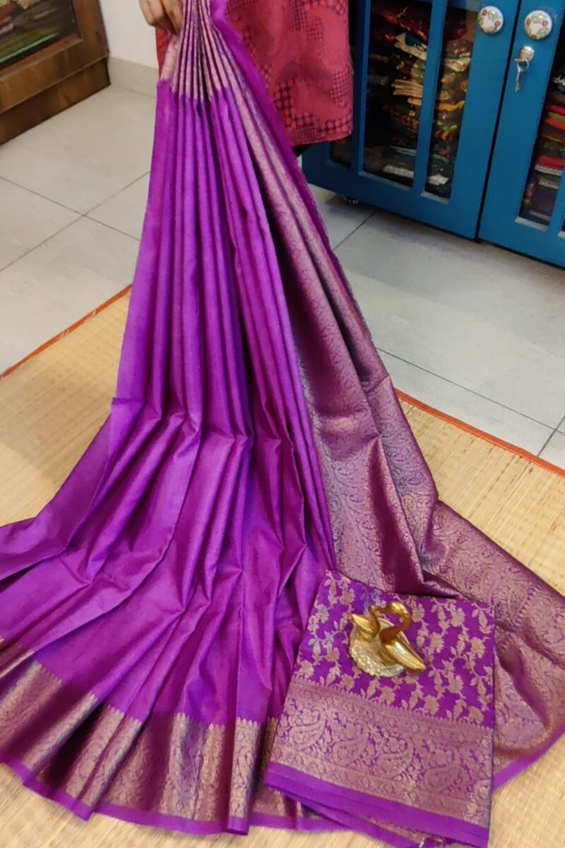 Banarasi Bloom: Violet Khadi Silk Saree with Muted Gold Karwa Banarasi Woven Border - Image 2