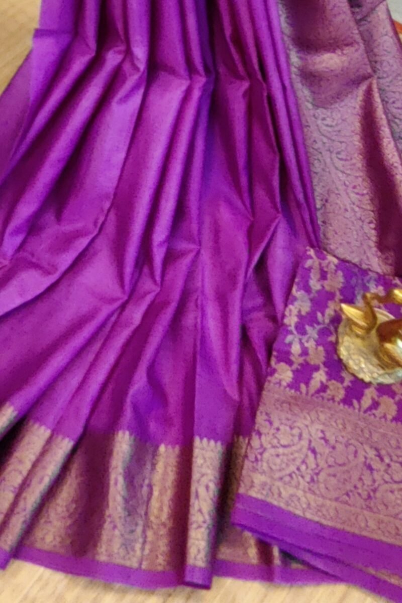 Banarasi Bloom: Violet Khadi Silk Saree with Muted Gold Karwa Banarasi Woven Border - Image 5