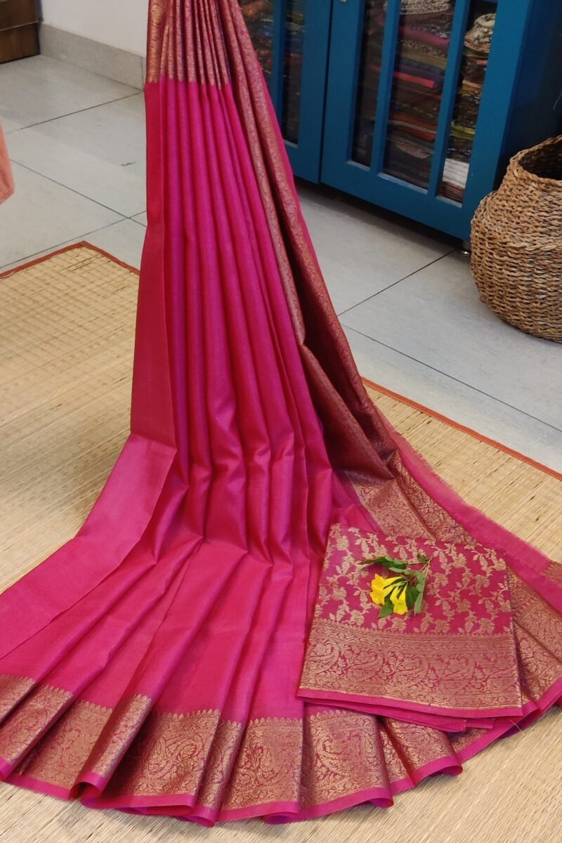 Banarasi Bloom: Pink Khadi Silk Saree with Muted Gold Karwa Banarasi Woven Border - Image 2