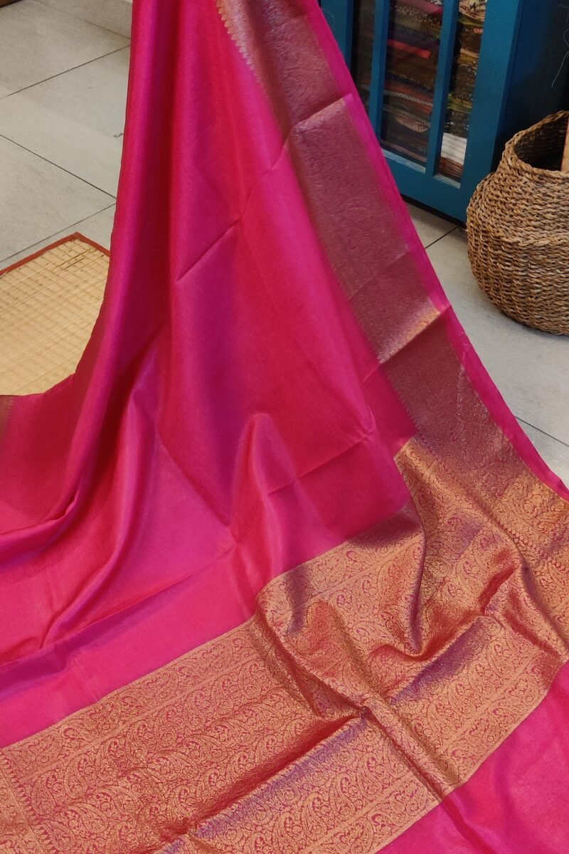 Banarasi Bloom: Pink Khadi Silk Saree with Muted Gold Karwa Banarasi Woven Border - Image 6