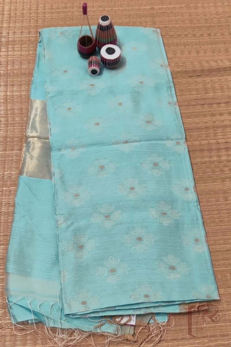 Jamdani Joy – Light Sea Green Handwoven Silk Jamdani Saree with Floral Check Weave and Gold Accents
