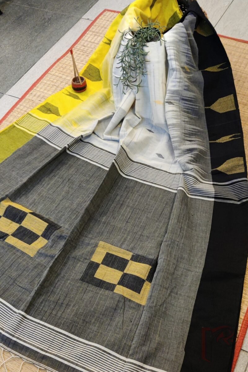 Cotton Chronicles: Cream Dual‑Border Asymmetrical Mercerized Saree - Image 8