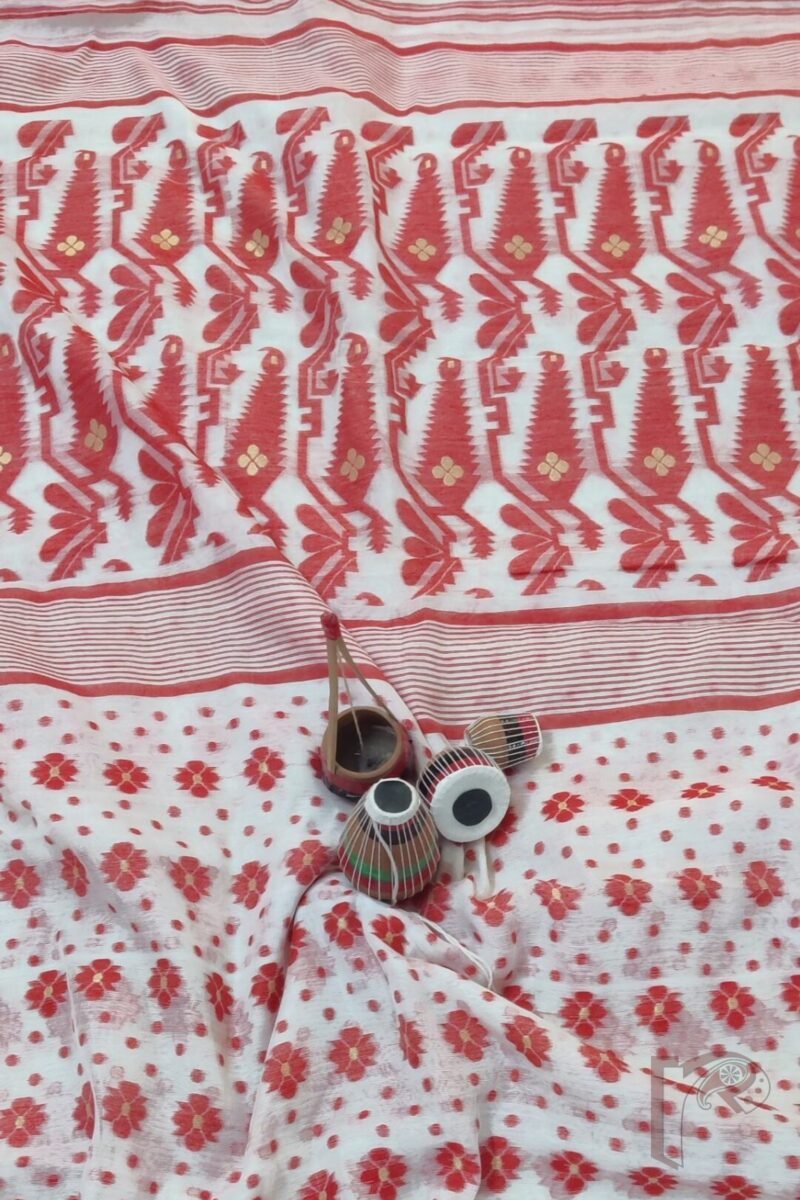 Jamdani Joy – White Cotton Jamdani Saree with Red Polki Dots, Floral Body, and Mango Leaf Border - Image 3