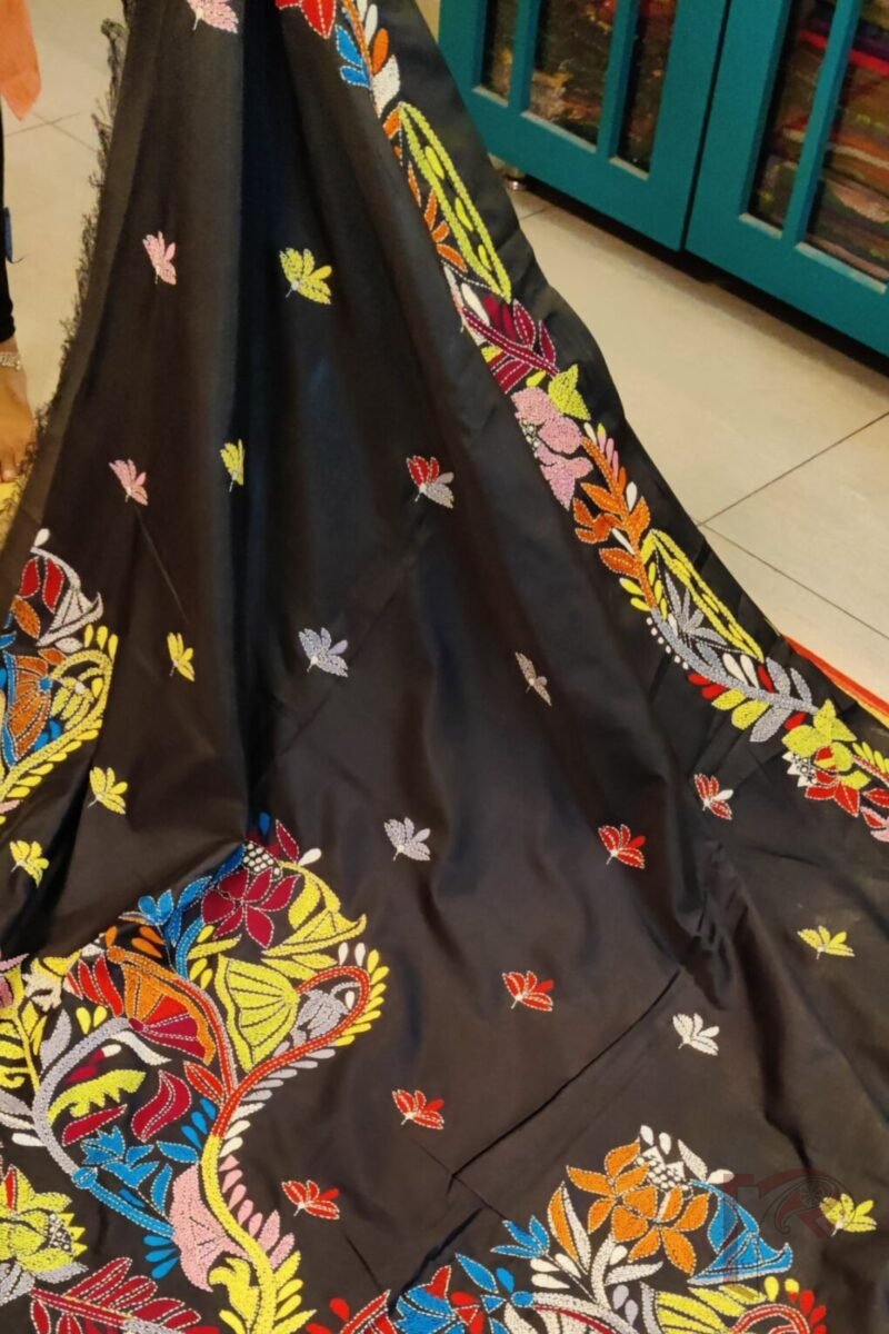 Kantha Keepsakes - Black Blended Silk Saree with Multicolour Lotus and Floral Embroidery - Image 3