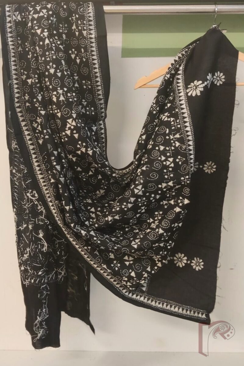 Dreamy Drapes - Black and White Madhubani Pot Motif Cotton Kantha Dupatta - Image 3