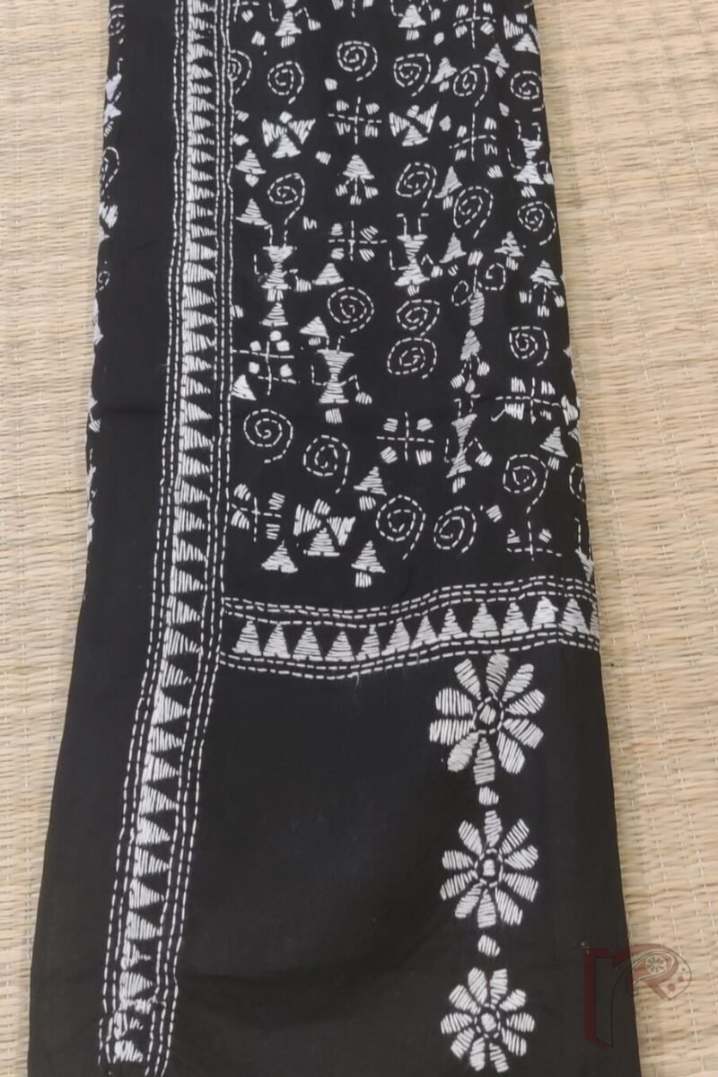 Dreamy Drapes - Black and White Madhubani Pot Motif Cotton Kantha Dupatta - Image 5