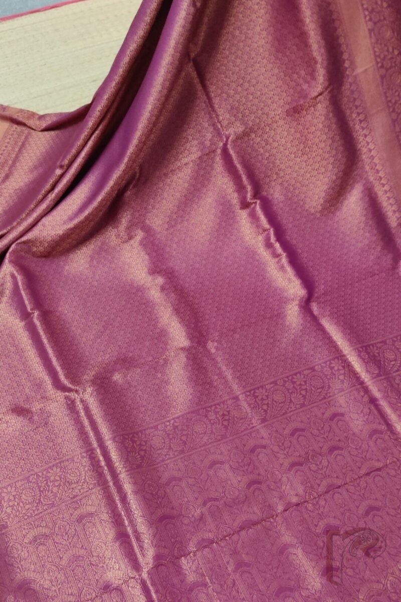 Mulberry Marvel – Maroon Zari Jal Woven Mulberry Silk Saree with Floral Motif Blouse - Image 7