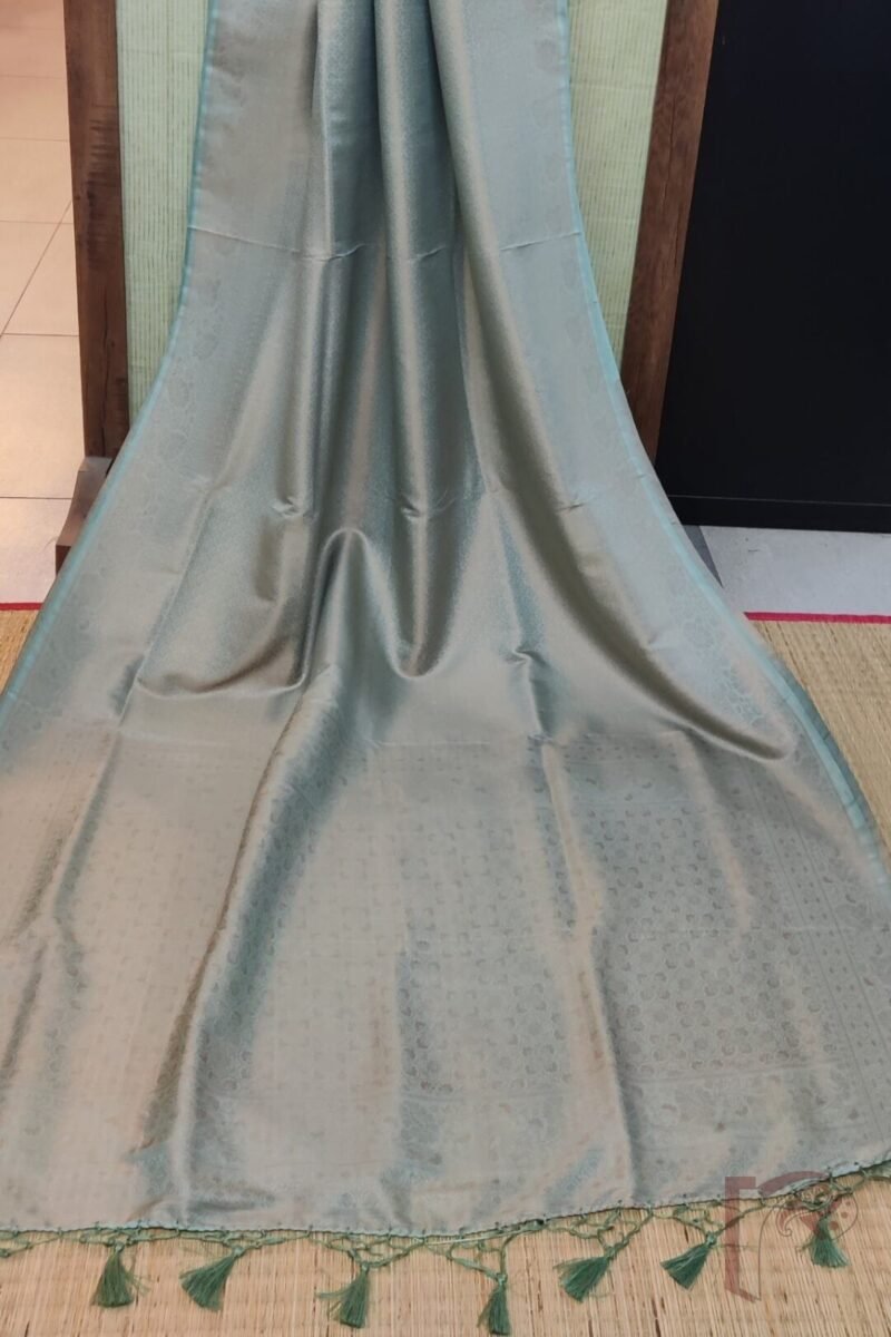 Mulberry Marvel – Pastel Sea Green Zari Jal Woven Mulberry Silk Saree with Dot Motif Blouse - Image 2