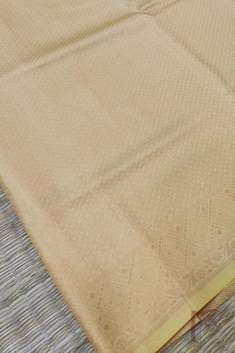 Mulberry Marvel – Light Yellow Zari Jal Woven Mulberry Silk Saree with Floral Motif Blouse - Image 4