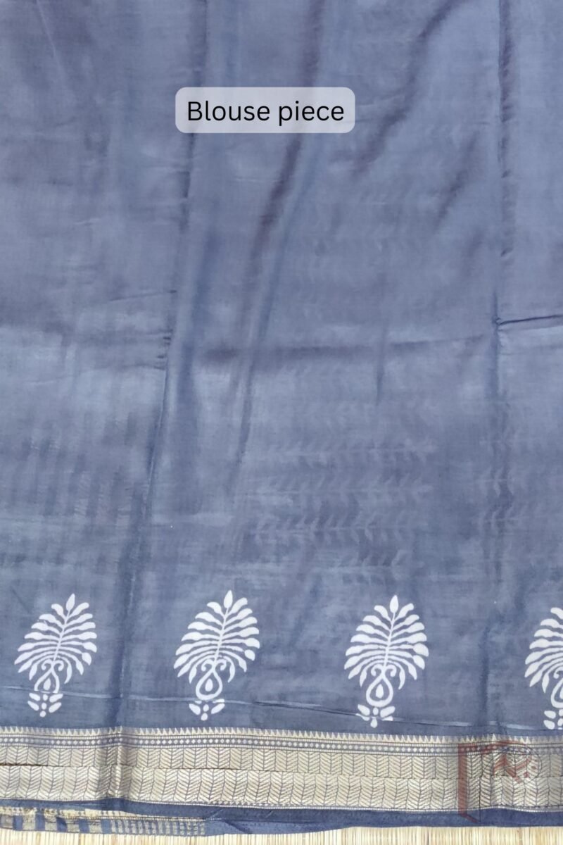 Ketia Kriti – Greyish Blue Ketia Silk Saree with Flower Pot and Leaf Creeper Prints - Image 8