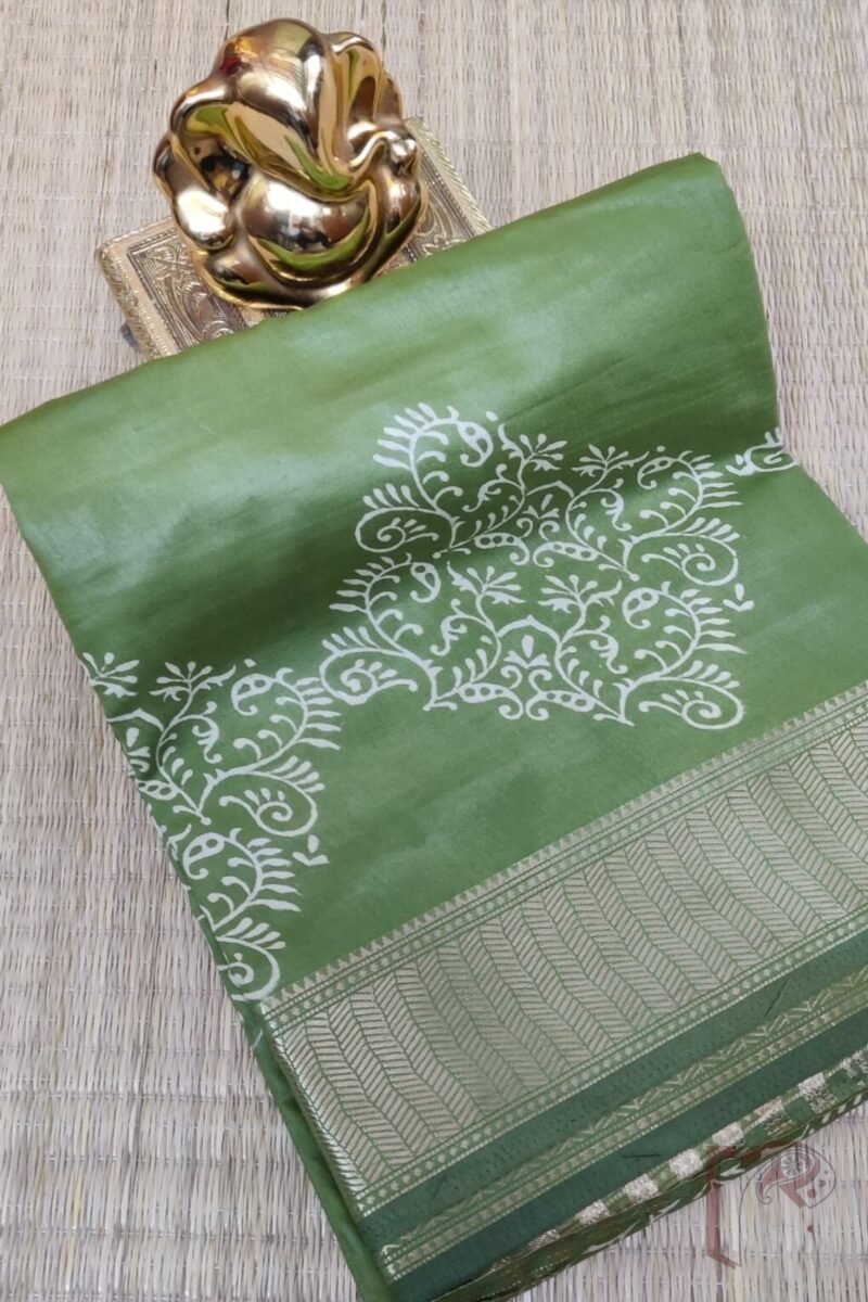 Ketia Kriti – Leaf Green Ketia Silk Saree with Mango and Leaf Motifs