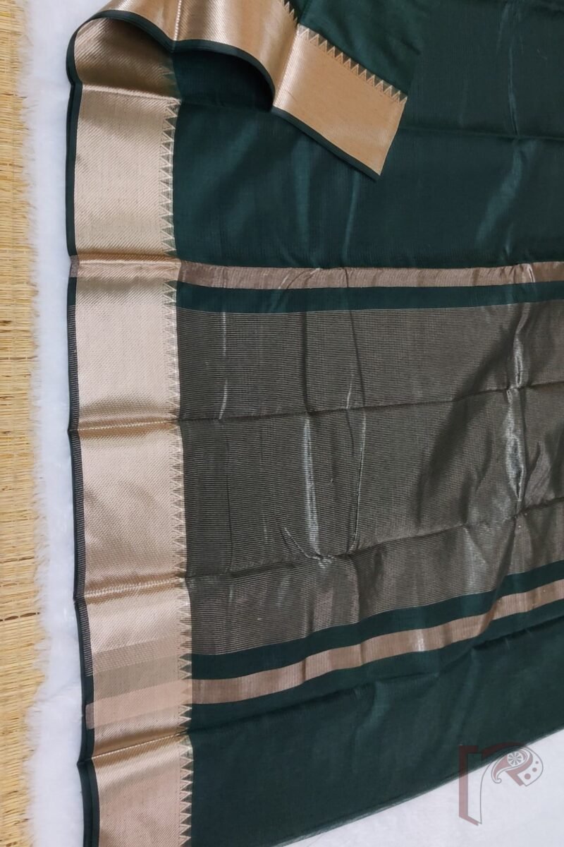 Mangalgiri Moods – Plain Dark Bottle Green Cotton Silk Mangalgiri Saree with Temple Border and Gold Pallu - Image 8