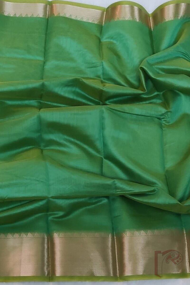 Mangalgiri Moods – Plain Green Cotton Silk Mangalgiri Saree with Golden Temple Border and Subtle Pallu - Image 5