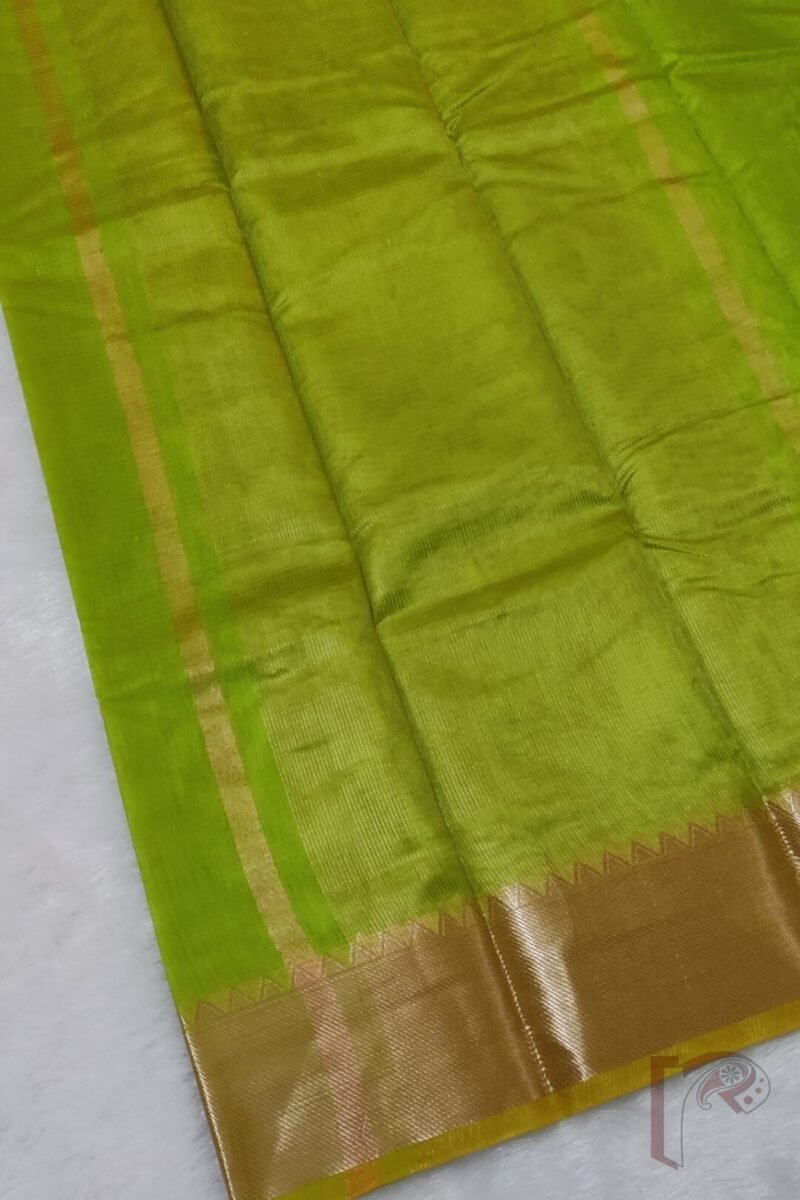 Mangalgiri Moods – Plain Light Leaf Green Cotton Silk Mangalgiri Saree with Temple Border and Striped Pallu - Image 4