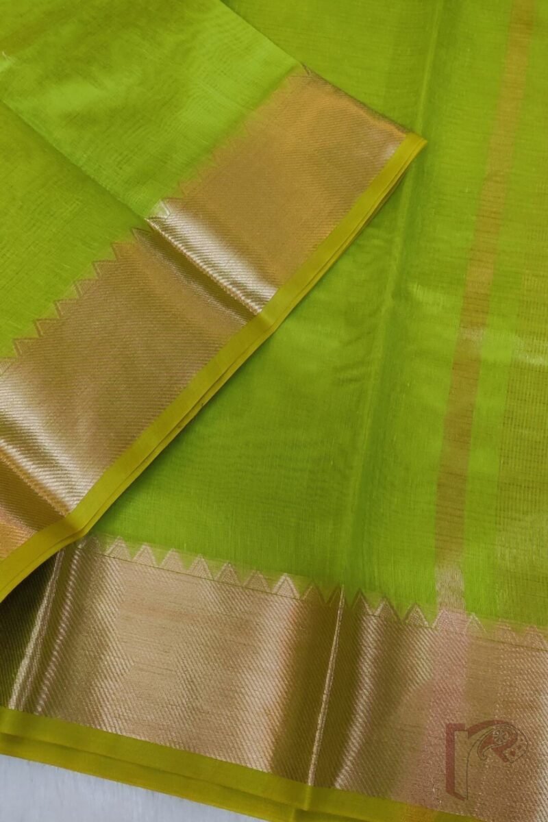 Mangalgiri Moods – Plain Light Leaf Green Cotton Silk Mangalgiri Saree with Temple Border and Striped Pallu - Image 7