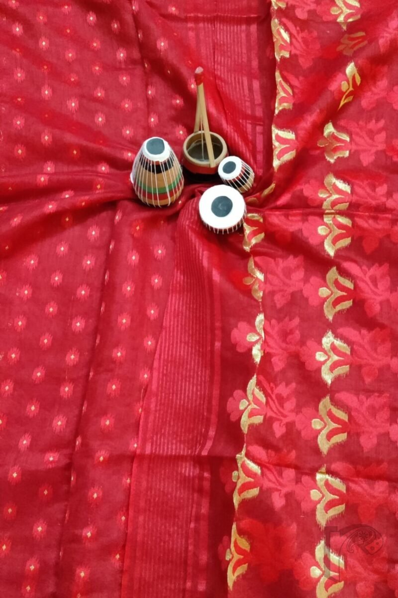 Jamdani Joy – Bright Red Mercerized Cotton Jamdani Saree with Self Motifs and Gold Dot Details - Image 6
