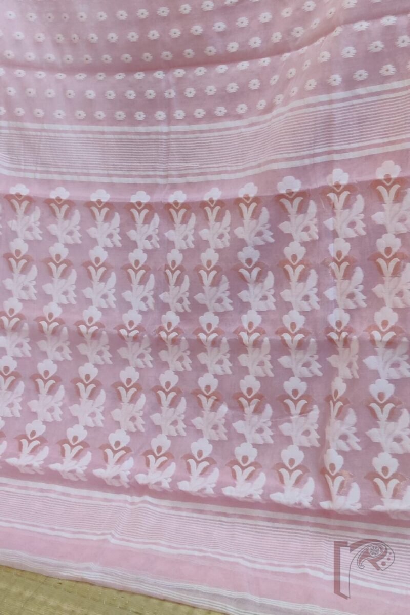 Jamdani Joy – Baby Pink Mercerized Cotton Jamdani Saree with White and Bronze Details - Image 3