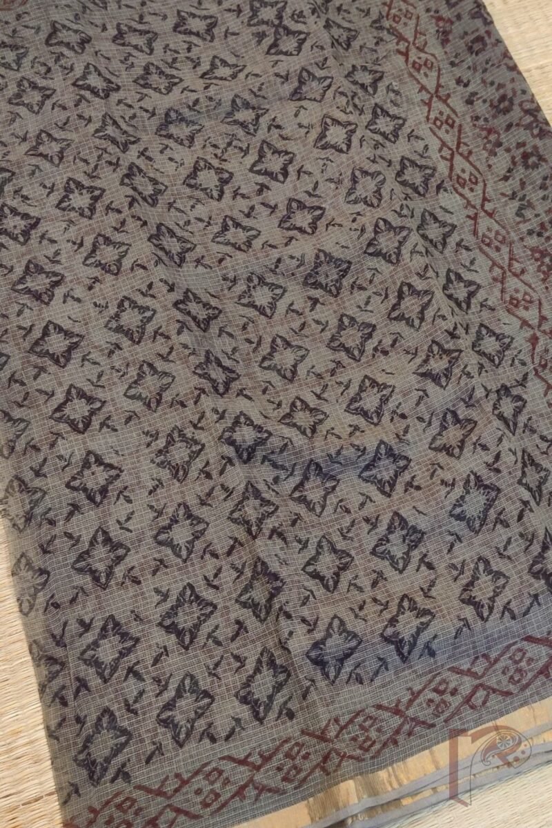 Kota Katha – Grey Kota Cotton Saree with Black and Maroon Starflower Motifs and Maroon Floral Print Kota Blouse - Image 3