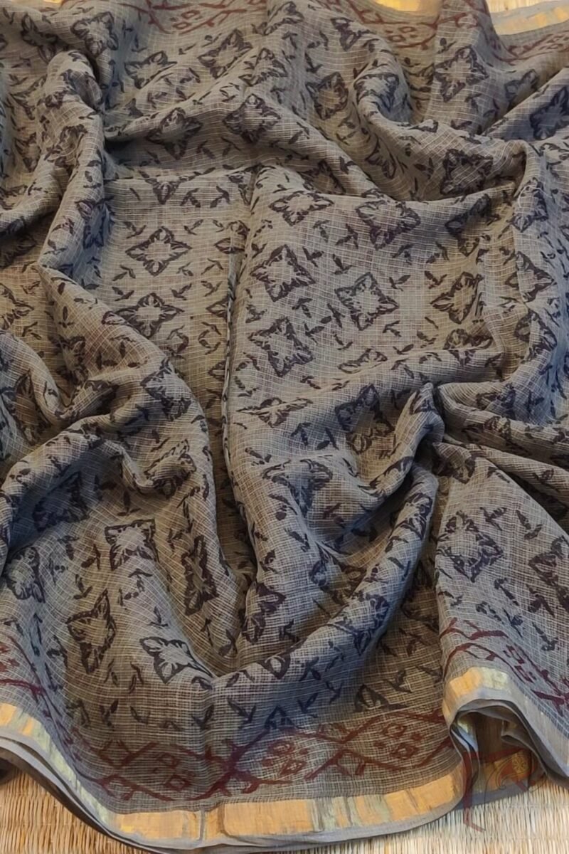 Kota Katha – Grey Kota Cotton Saree with Black and Maroon Starflower Motifs and Maroon Floral Print Kota Blouse - Image 5