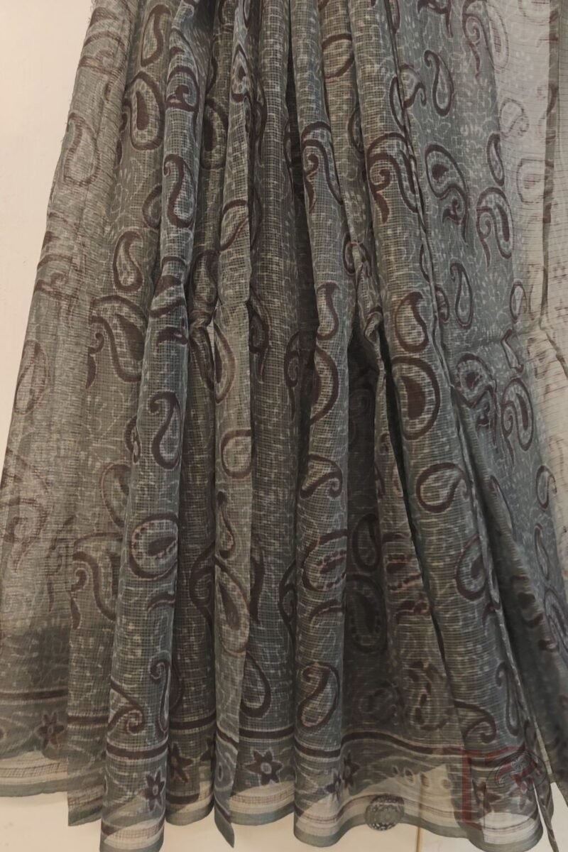 Kota Katha – Grey Kota Cotton Saree with Maroon Kairi Motifs and Offwhite Stem Print and Grey Blouse - Image 7