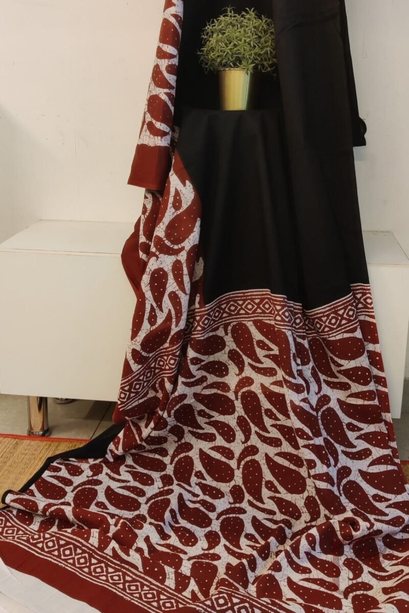 Mulmul Muse – Black and Maroon Mulmul Cotton Saree with Kairi Motifs and Abstract Dashes - Image 3