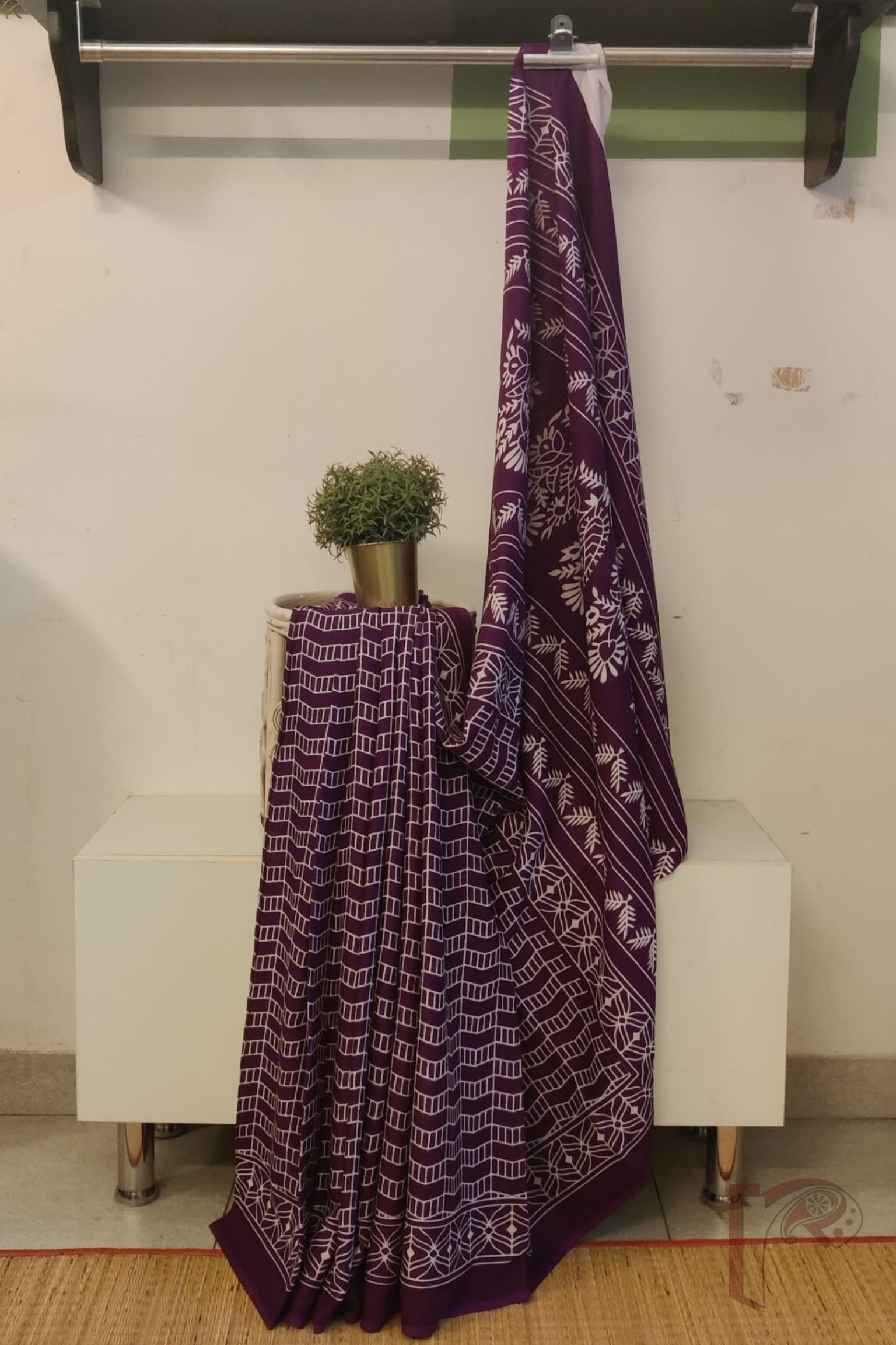 Mulmul Muse – Purple Mulmul Cotton Saree with Abstract White Line Print and Twin Leaf Pallu