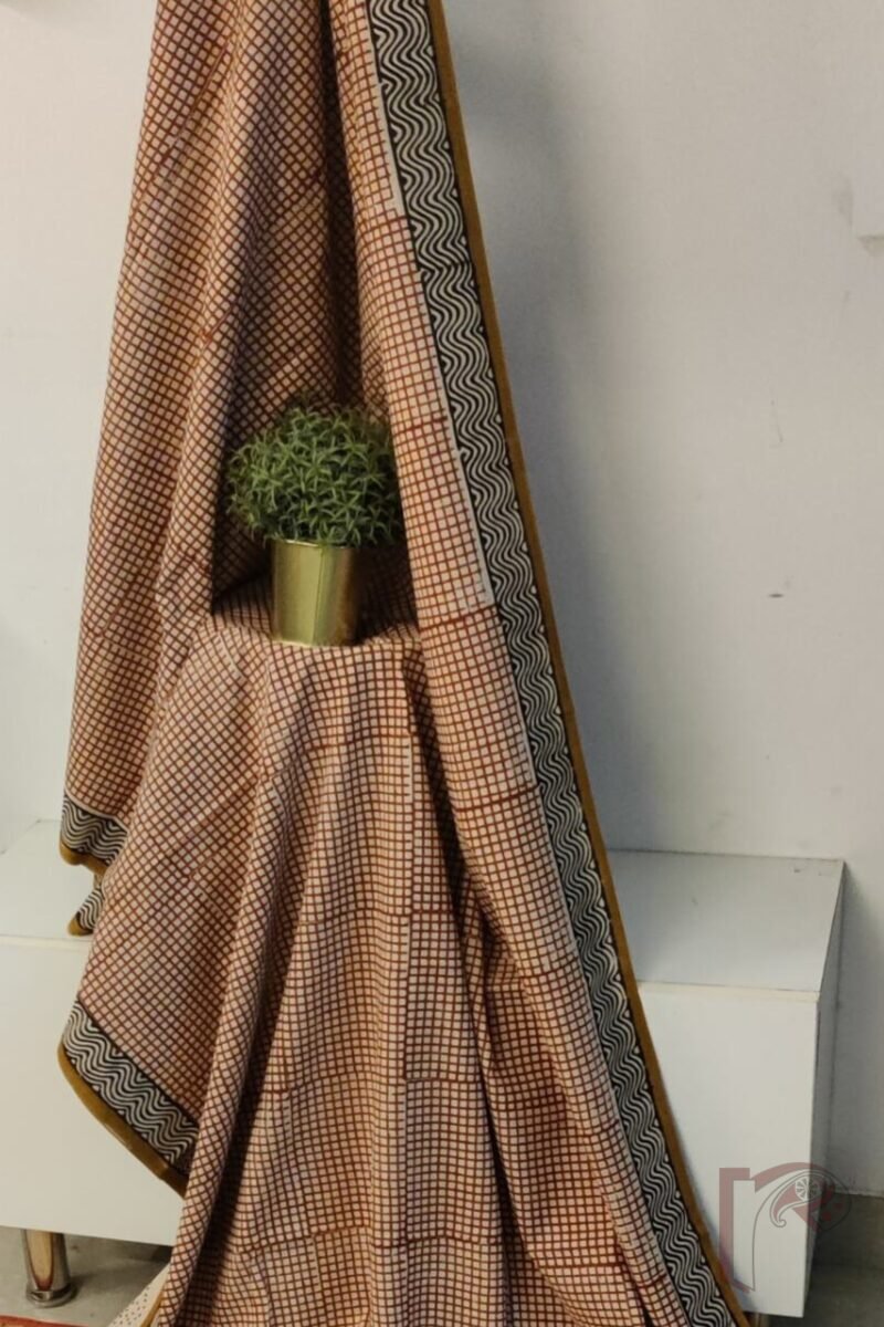 Mulmul Muse – Cream Mulmul Cotton Saree with Maroon Check Print, Black Wavy Border, and Geometric Pallu - Image 5
