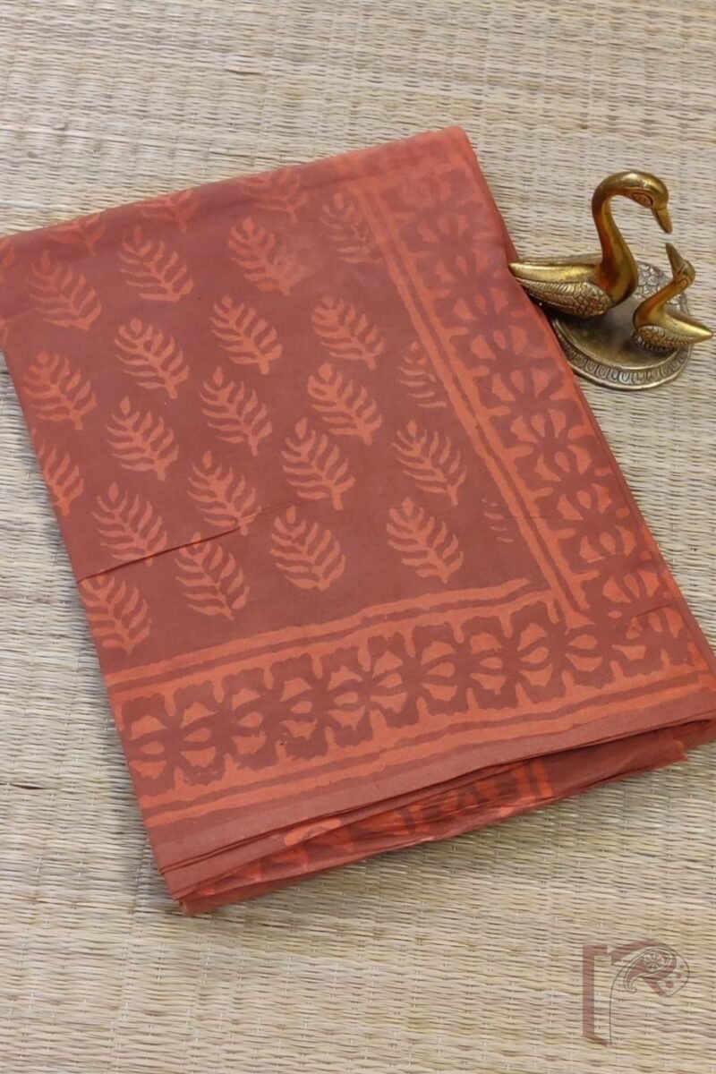 Mulmul Muse – Fudge Brown Mulmul Cotton Saree with Orange Ajrakh Leaf & Geometric Triangle Block Prints - Image 2