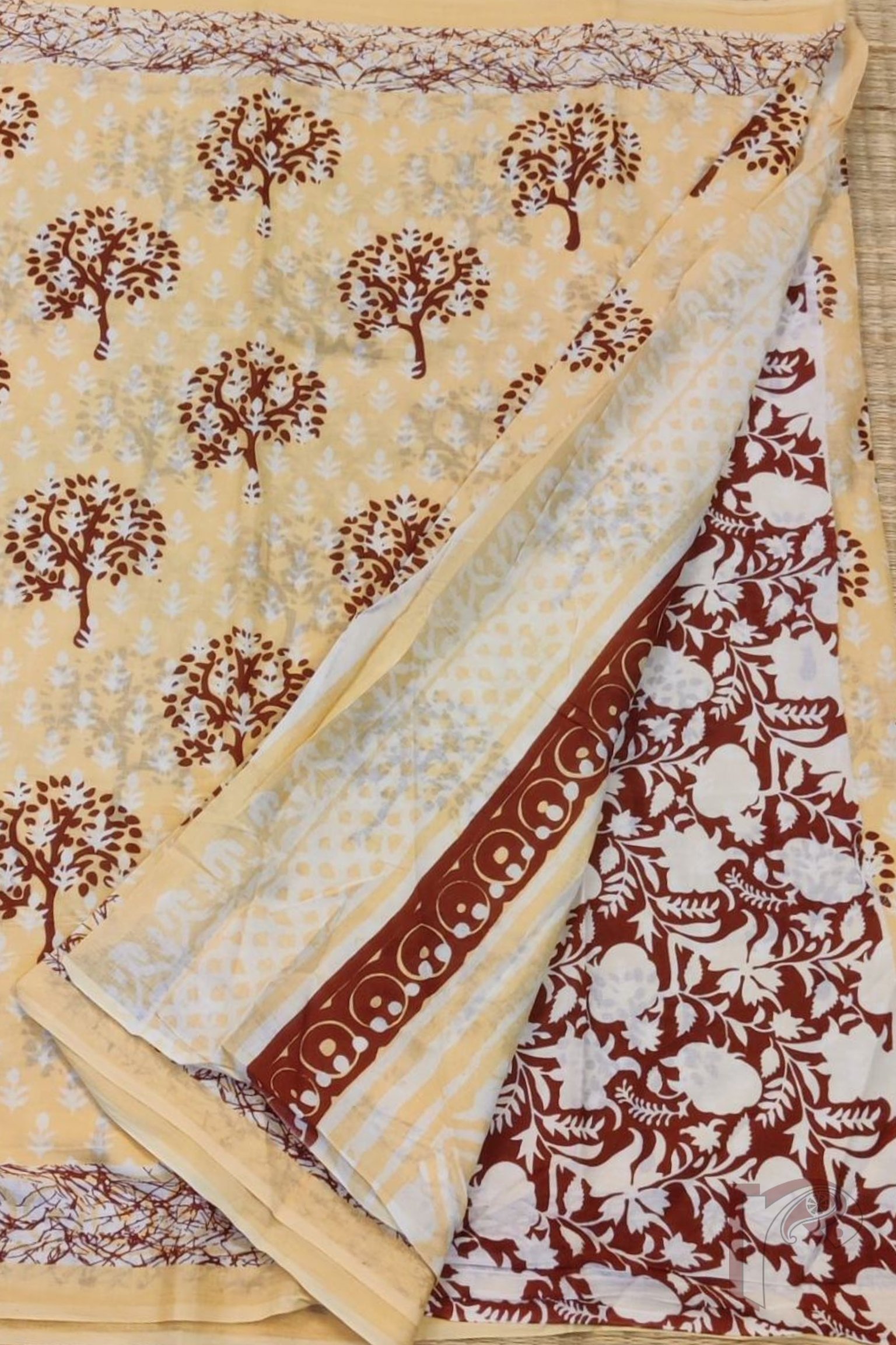 Mulmul Muse – Lemon Yellow Mulmul Cotton Saree with Tree and Floral Motifs - Image 4