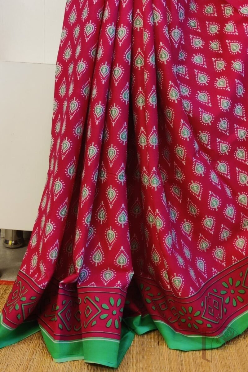 Mulmul Muse – Hot Pink Mulmul Cotton Saree with Green Accents and Leaf Motifs - Image 4