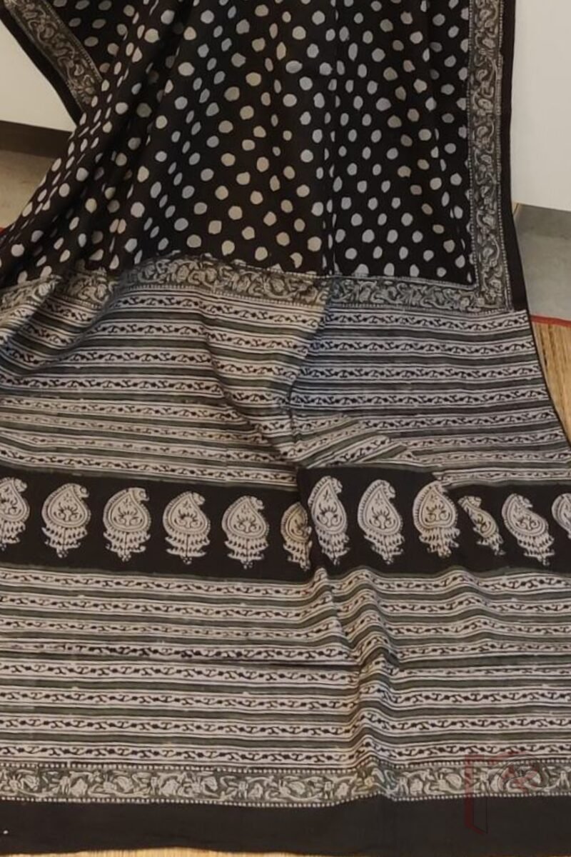 Mulmul Muse – Black Mulmul Cotton Saree with Grey Polka Dots and Kalamkari-Inspired Detailing - Image 6