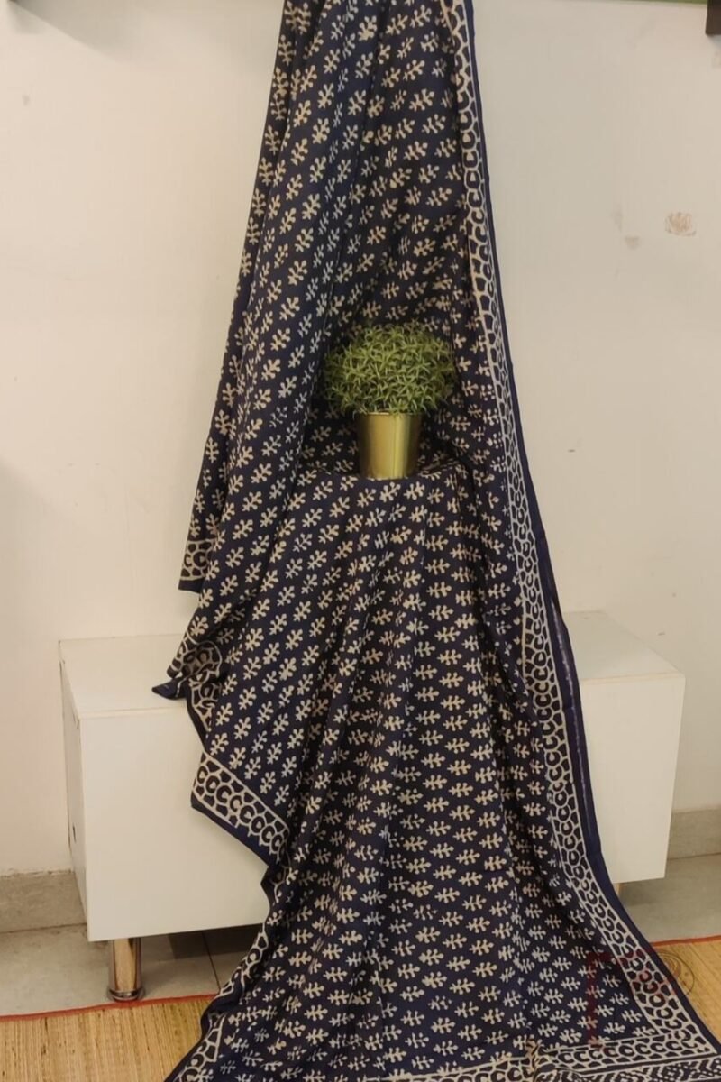 Mulmul Muse – Dull Indigo Mulmul Cotton Saree with Cream Leaf Motifs and Circle Border - Image 5