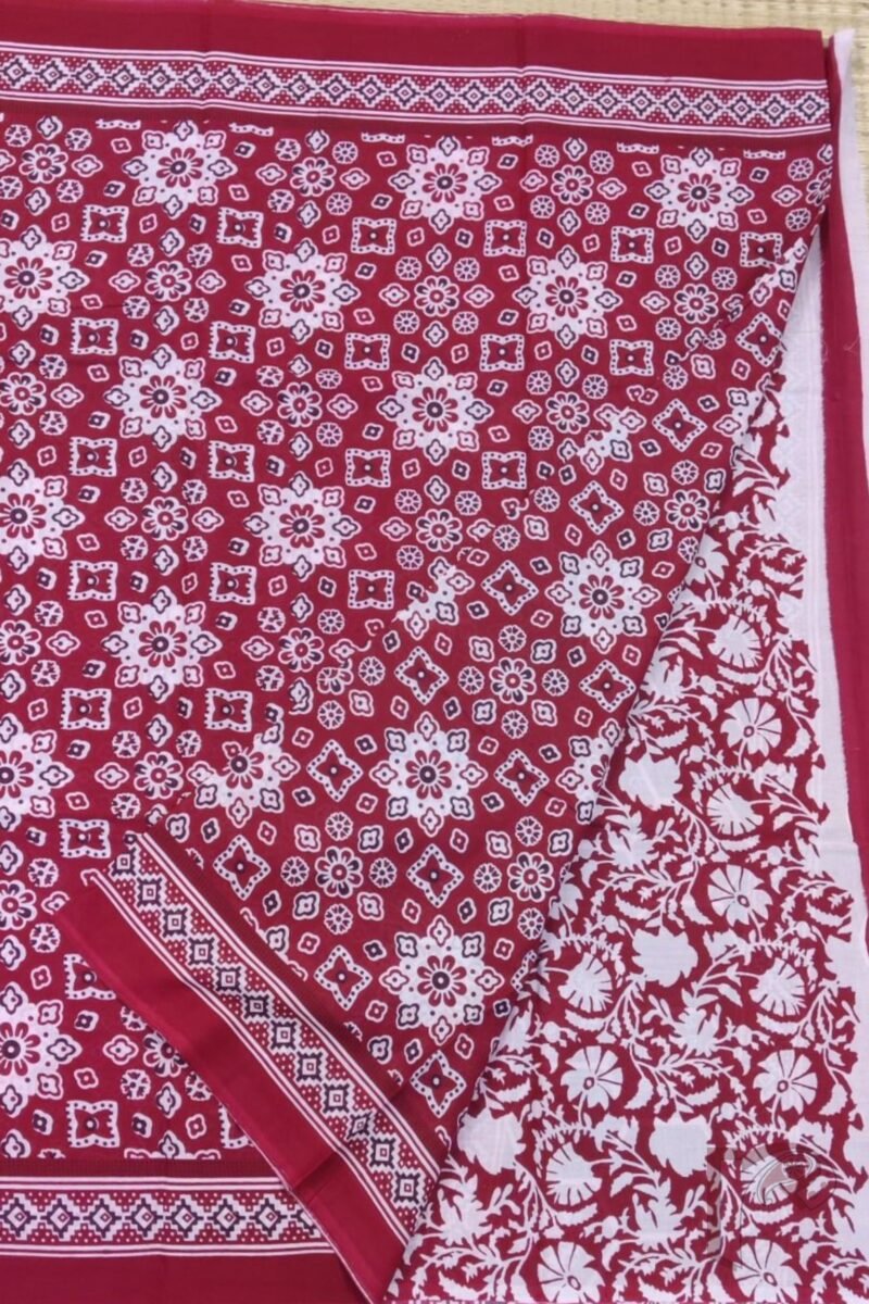 Mulmul Muse – Maroon Mulmul Cotton Saree with Ajrakh-Inspired Floral Block Print and Contrasting Pallu - Image 4