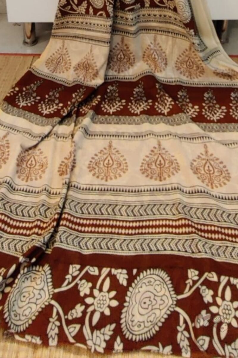 Mulmul Muse – Brown & Cream Mulmul Cotton Saree with Pan Leaf and Floral Motifs - Image 6