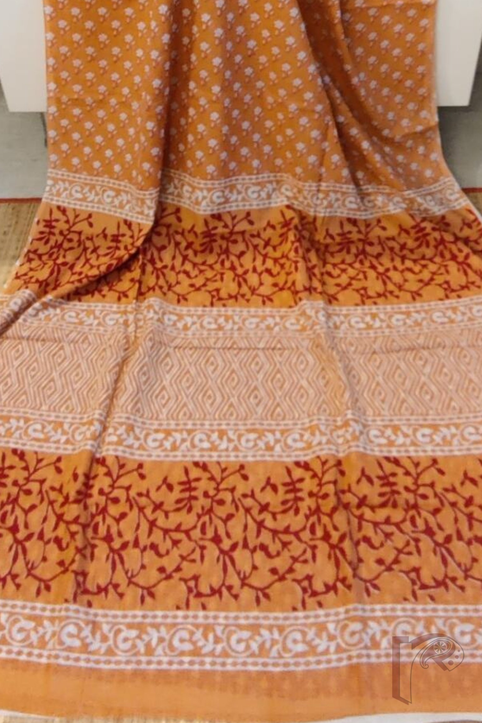 Mulmul Muse – Peach Orange Cotton Mul Saree with White Floral Stem Motifs and Maroon Pallu - Image 6