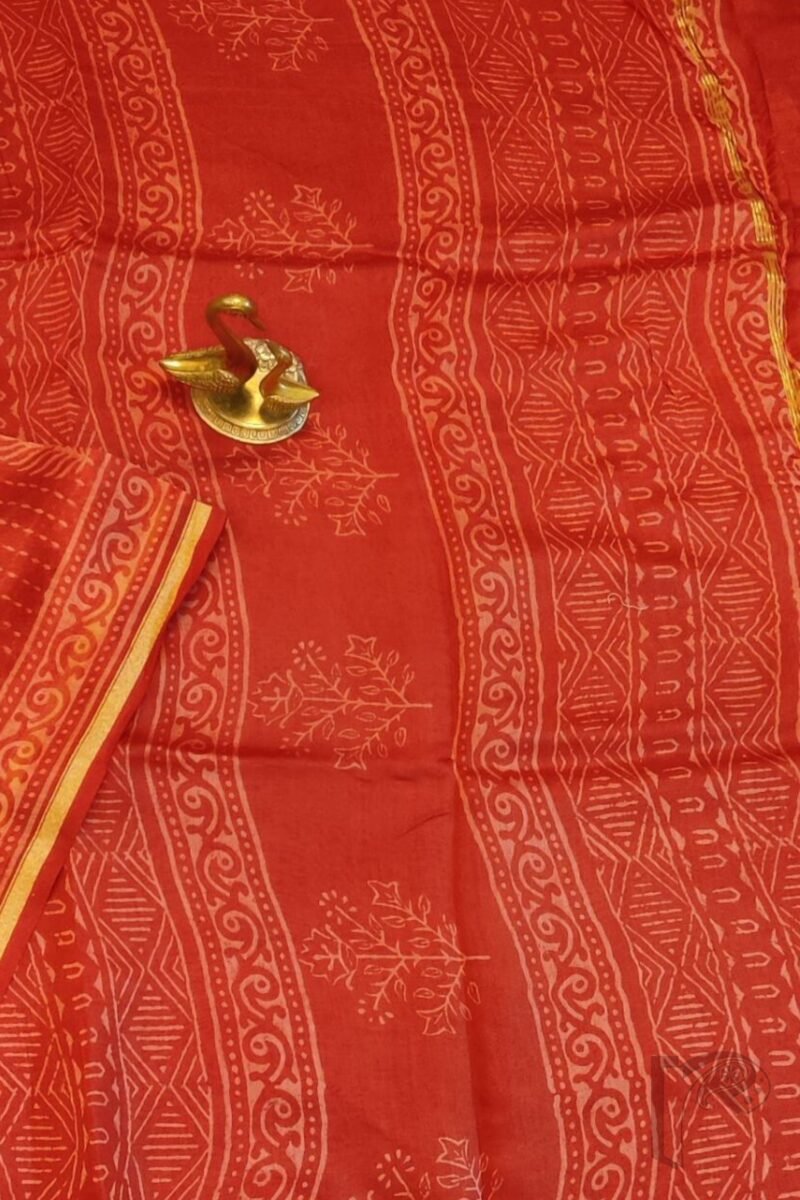 Chanderi Charisma - Red Chanderi Silk Saree with Peach Leaf and Stitch Motifs, Printed Border, and Coordinated Blouse - Image 5