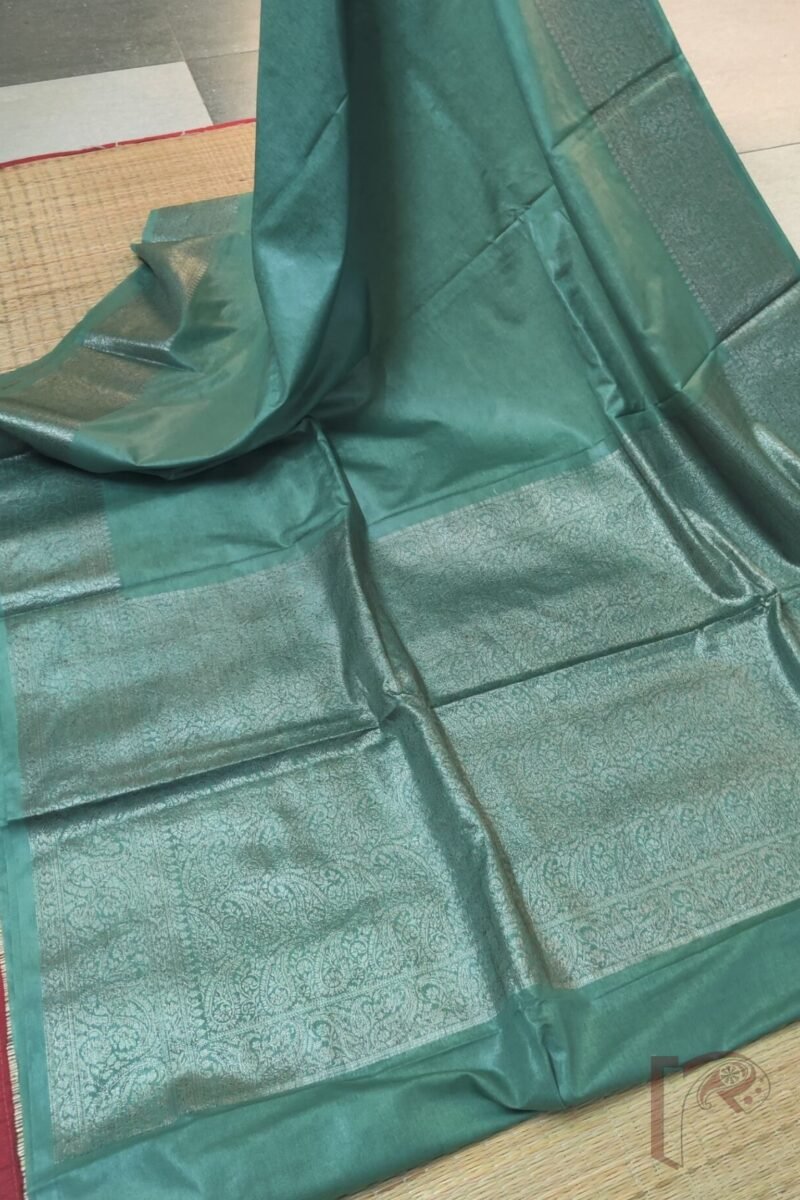 Banarasi Bloom: Sage Green Khadi Silk Saree with Dull Gold 4" Karwa Banarasi Weave Border and Matching All-Over Woven Blouse - Image 4