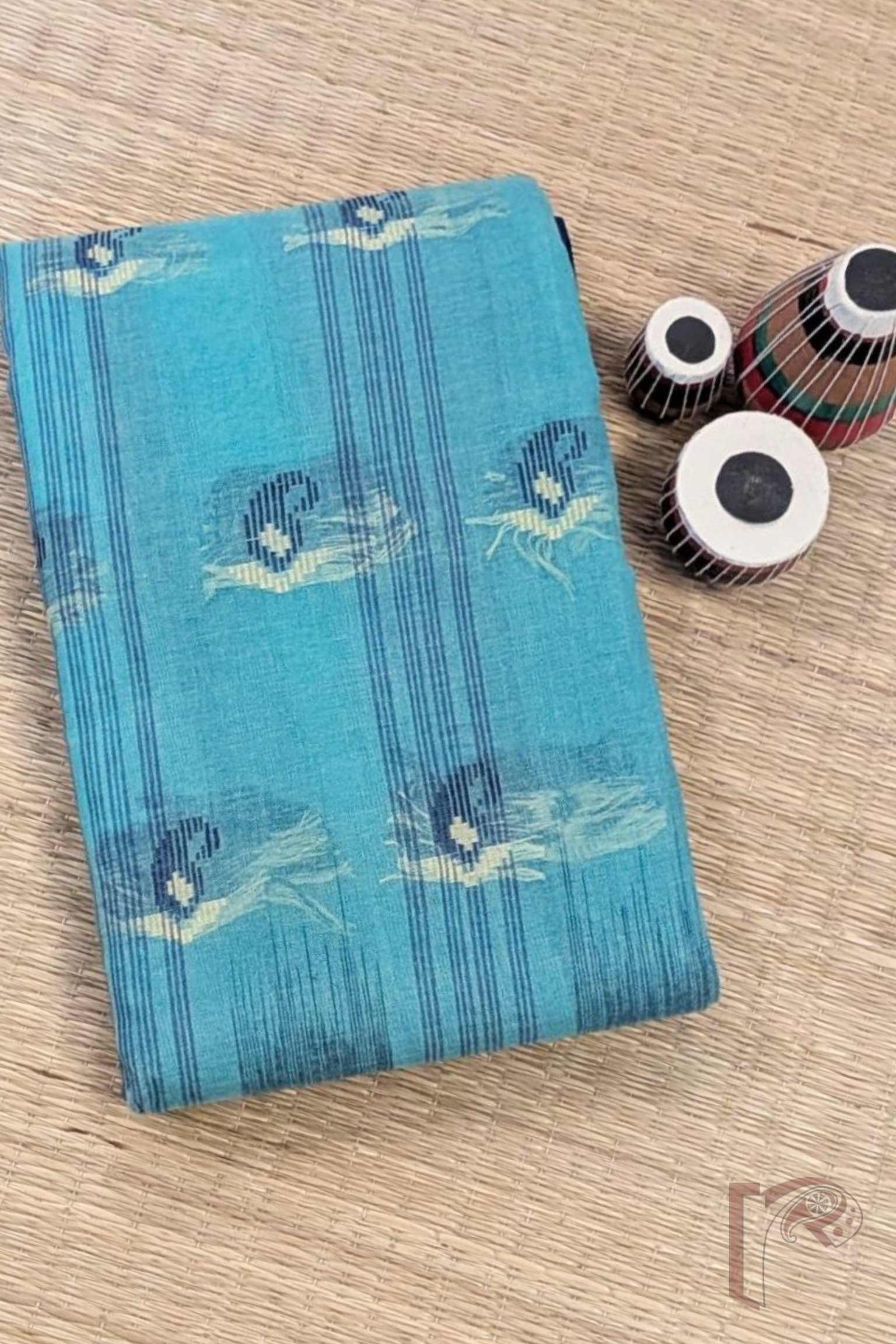 Jamdani Joy – Sea Green Bengal Cotton Jamdani Saree with Navy Blue Checks Border and Cary Weaves - Image 2