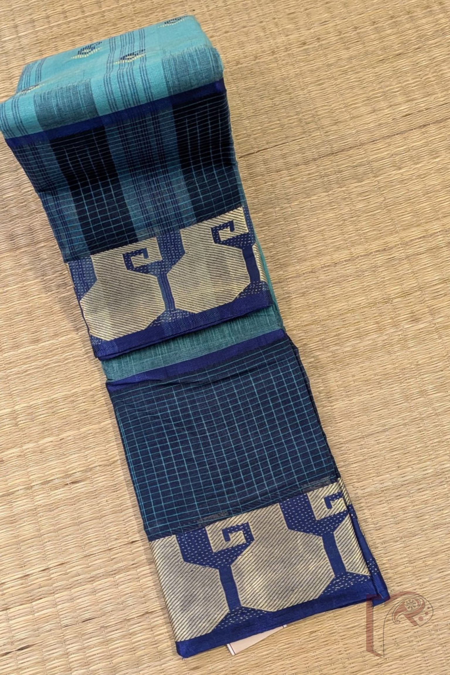 Jamdani Joy – Sea Green Bengal Cotton Jamdani Saree with Navy Blue Checks Border and Cary Weaves - Image 5