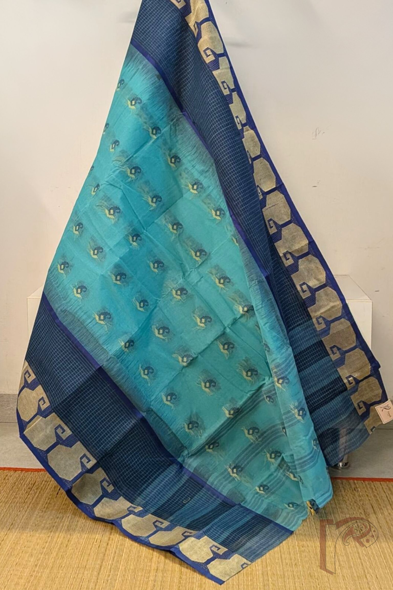 Jamdani Joy – Sea Green Bengal Cotton Jamdani Saree with Navy Blue Checks Border and Cary Weaves