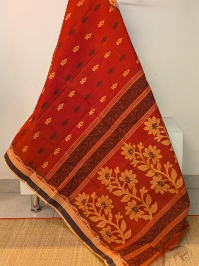 Jamdani Joy – Brick Red Bengal Cotton Jamdani Saree with Cream and Black Leaf-Diamond Motifs and Triple Borders