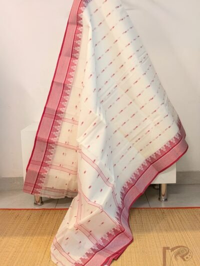 Jamdani Joy – White Bengal Cotton Jamdani Saree with Red Temple Border and Striped Pallu
