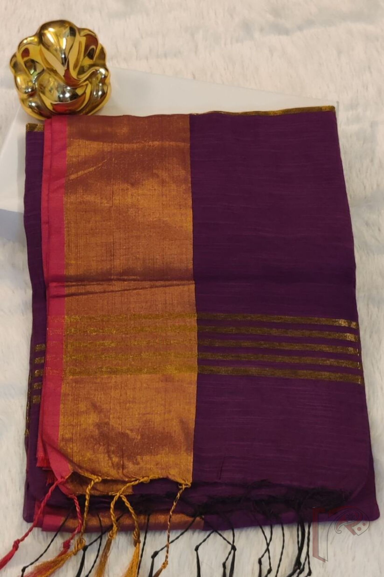 Gicha Glory - Wine Gicha Handloom Saree with Gold Border