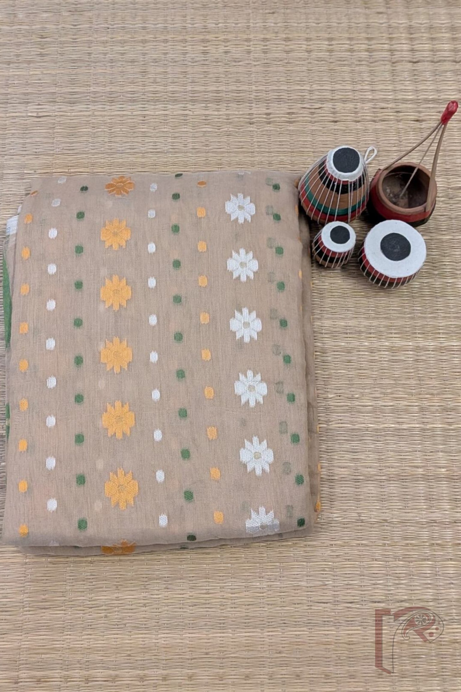 Jamdani Joy - Fawn Cotton Jamdani Saree with Polka Dots, Floral Motifs, Mango Border and Multicolor Leaf Woven Pallu - Image 8