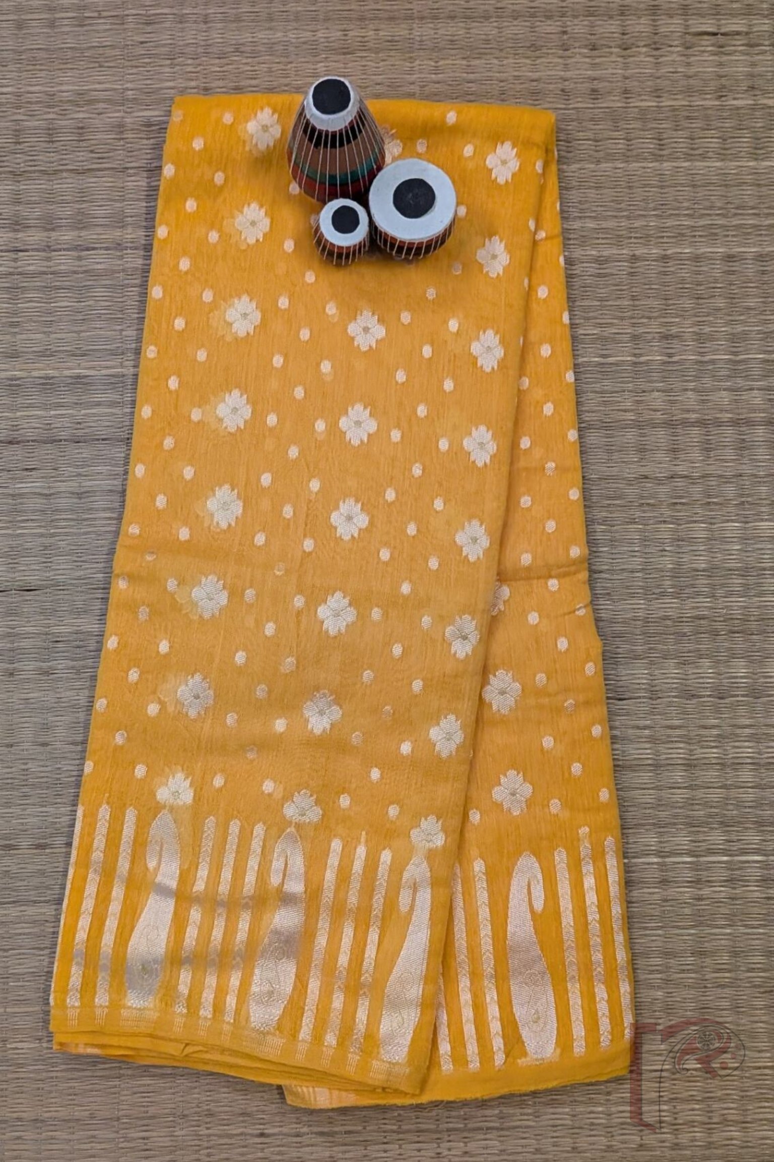 Orange Jamdani Cotton Saree with White Polka Dots, Floral Motifs and Off-White Mango Border - Image 2