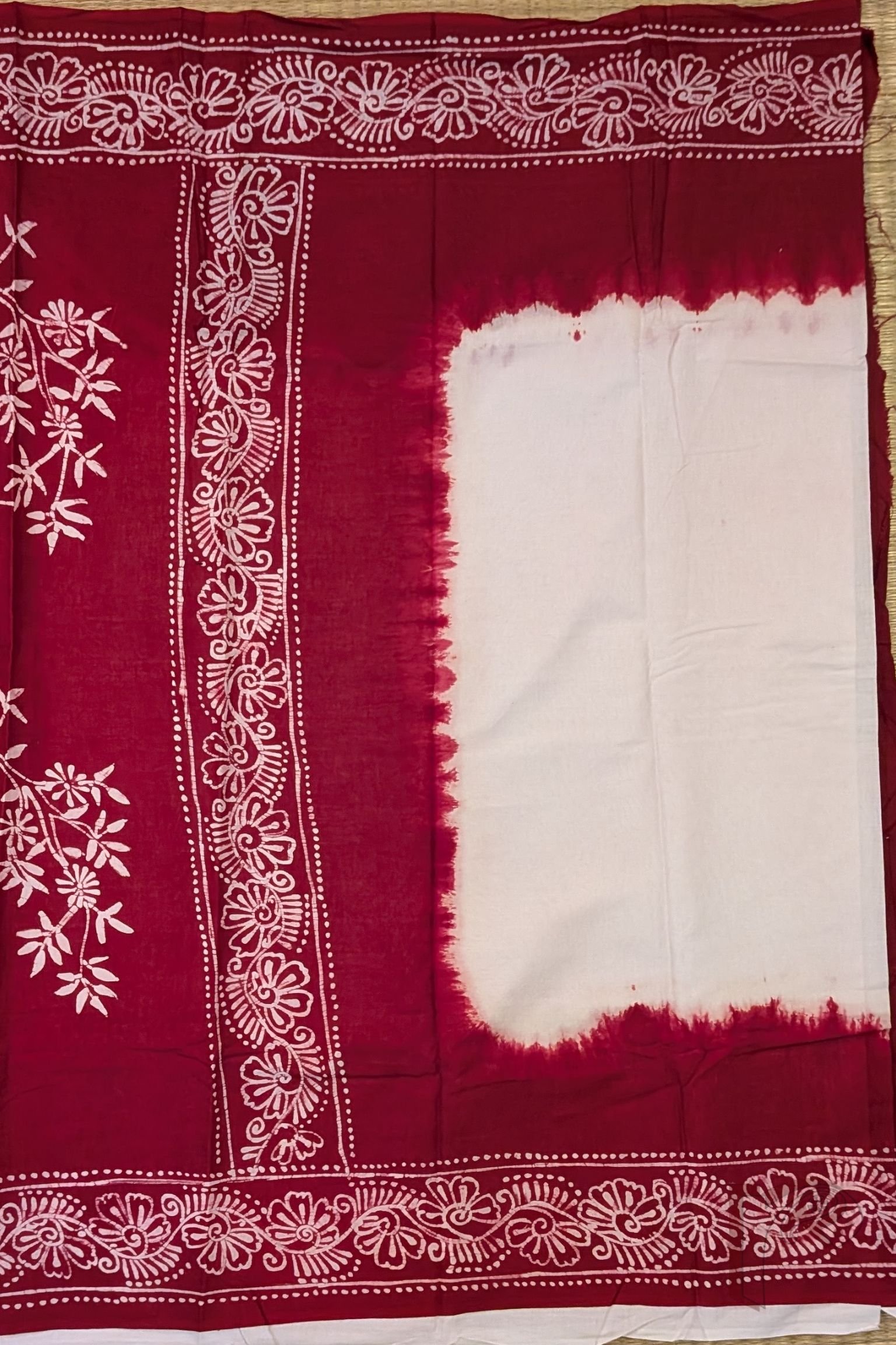 Mulmul Muse – White and Red Hand Batik Mulmul Saree with Human Figure Motif - Image 4