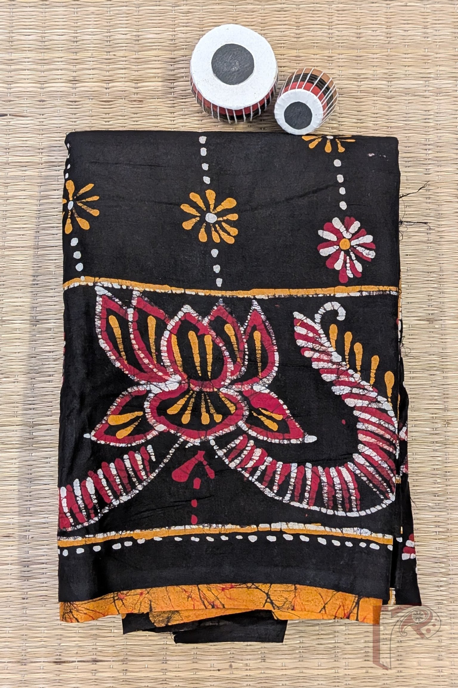 Mulmul Muse – Orange and Black Lotus Print Hand Batik Mulmul Saree - Image 2