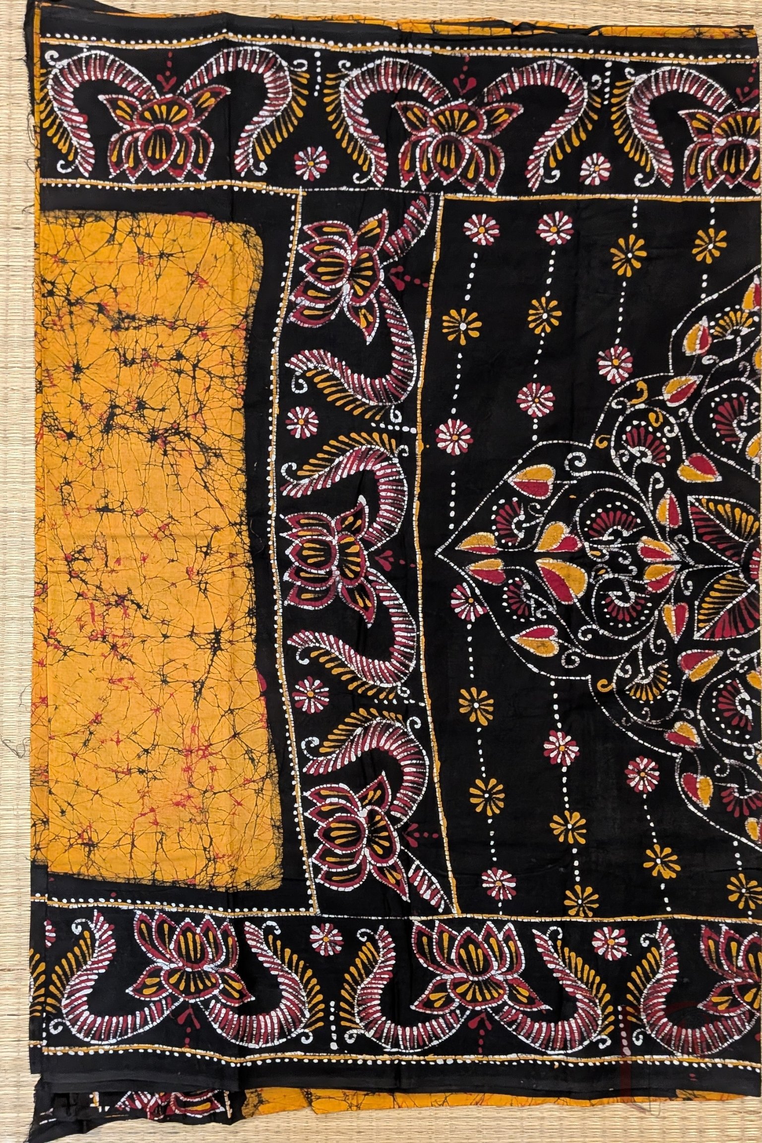 Mulmul Muse – Orange and Black Lotus Print Hand Batik Mulmul Saree - Image 6